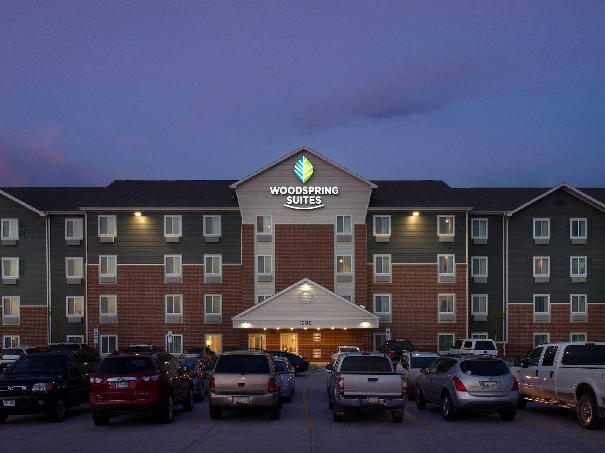 Woodspring Suites Fargo North Near Ndsu ภายนอก รูปภาพ
