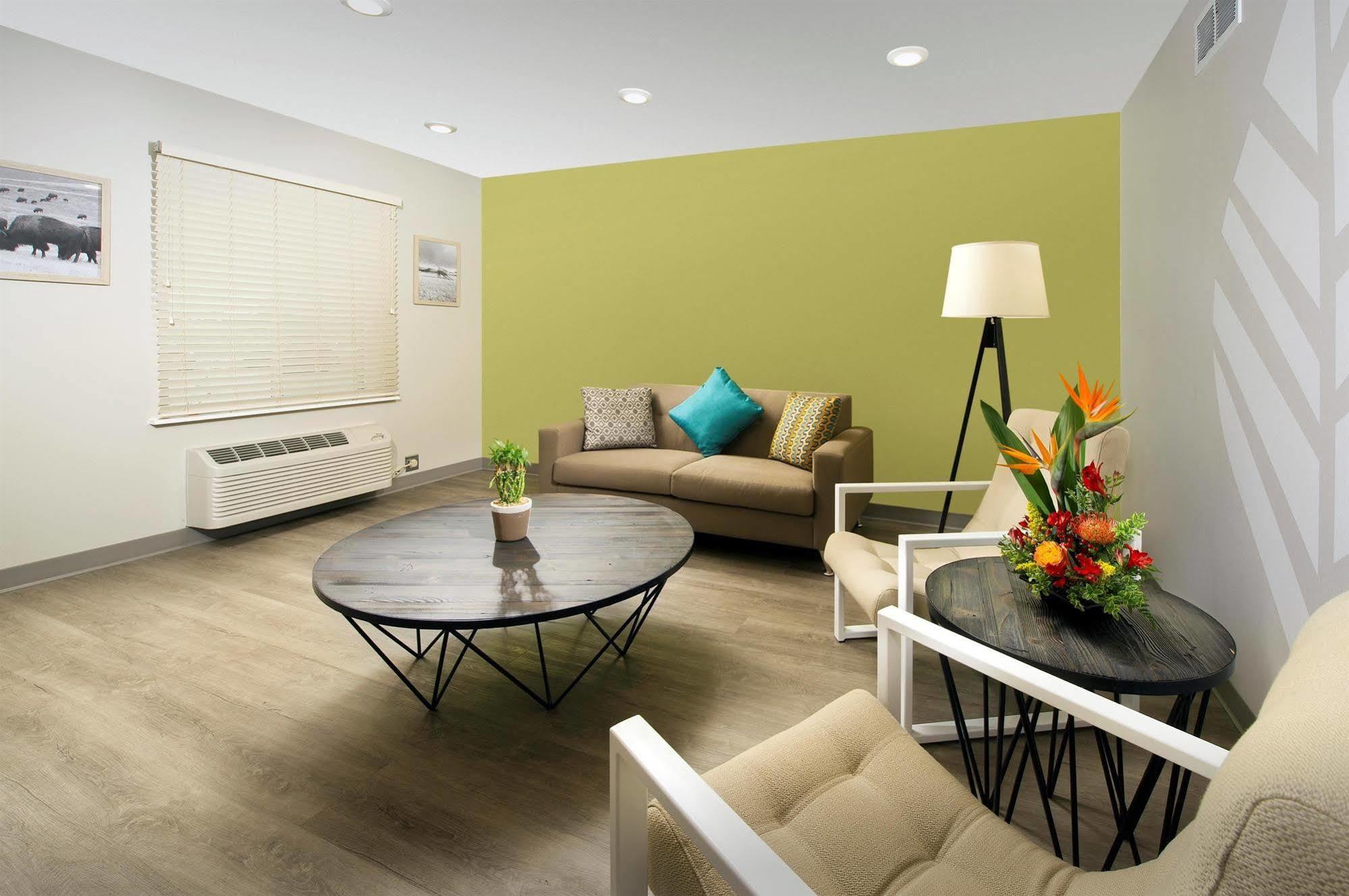 Woodspring Suites Fargo North Near Ndsu ภายนอก รูปภาพ