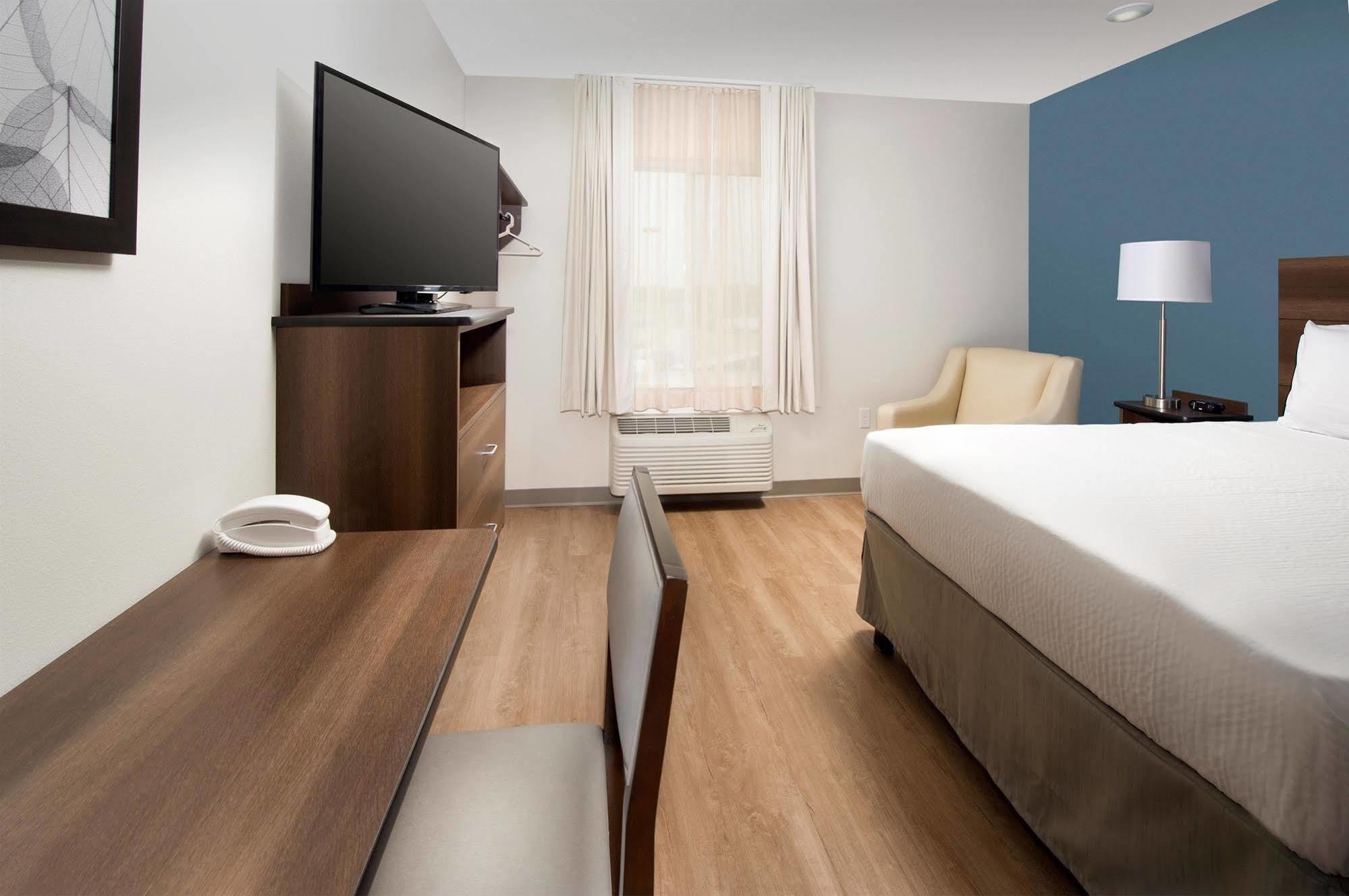 Woodspring Suites Fargo North Near Ndsu ภายนอก รูปภาพ