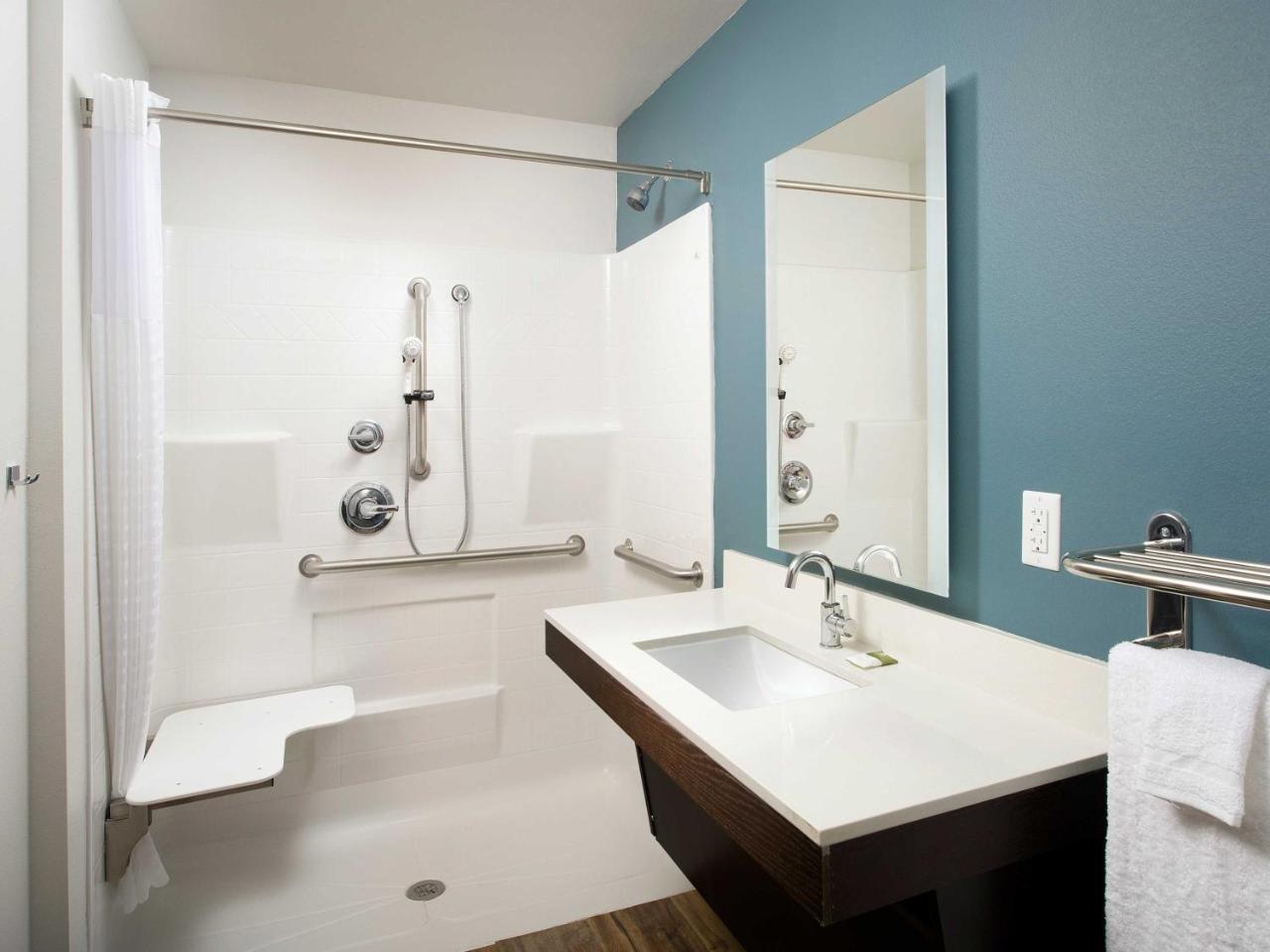 Woodspring Suites Fargo North Near Ndsu ภายนอก รูปภาพ